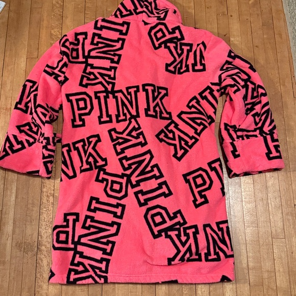 Vs pink robe size m/l - Picture 2 of 7